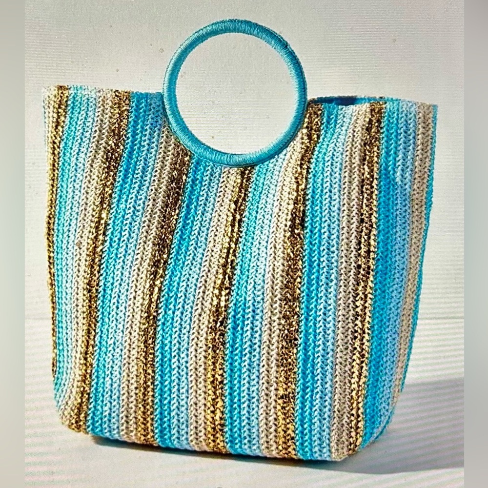 Delilah Tote Bag b Shiraleah